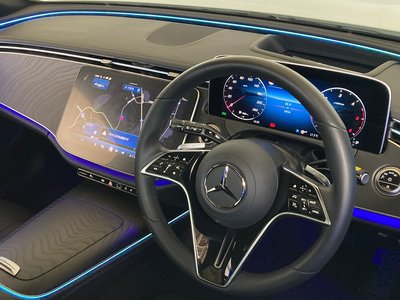 MERCEDES-BENZ E-CLASS - 7