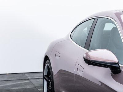 2022 Porsche TAYCAN — миниатюра 16