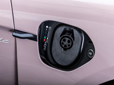 2022 Porsche TAYCAN — миниатюра 21