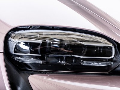 2022 Porsche TAYCAN — миниатюра 13