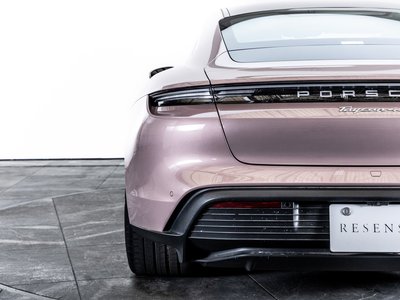 2022 Porsche TAYCAN — миниатюра 35