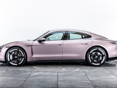 صورة 5 لـ 2022 Porsche TAYCAN