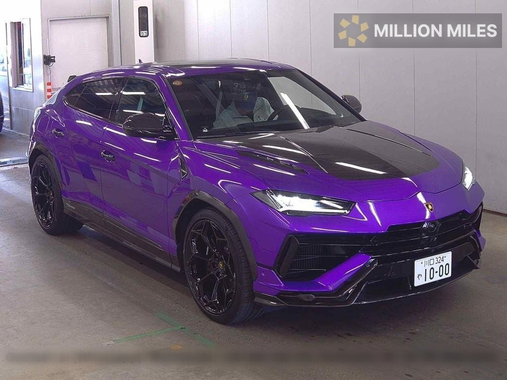 LAMBORGHINI URUS - View 1