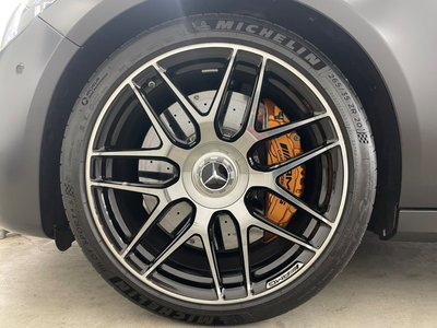 MERCEDES-BENZ E-CLASS AMG - 9