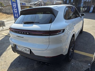 PORSCHE CAYENNE - 4