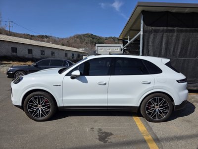 PORSCHE CAYENNE - 3