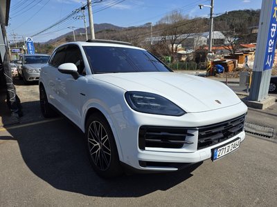 PORSCHE CAYENNE - 1