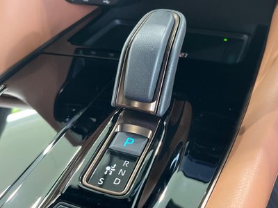 صورة مصغرة 29 لـ 2023 Toyota VELLFIRE