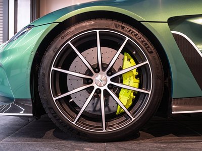 2023 Aston Martin VANTAGE — миниатюра 22