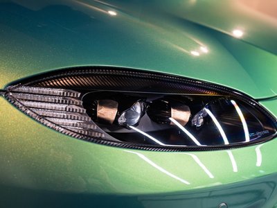 2023 Aston Martin VANTAGE — миниатюра 19