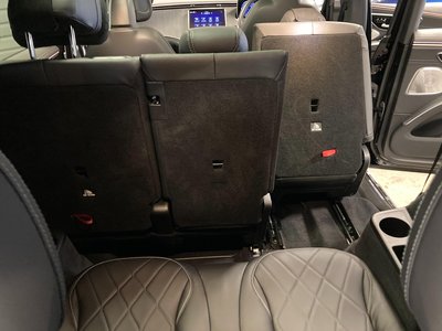 MERCEDES-BENZ EQS - 10