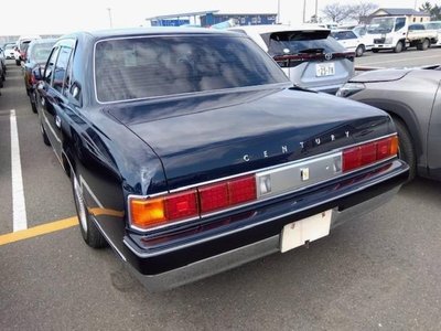 TOYOTA CENTURY - 2