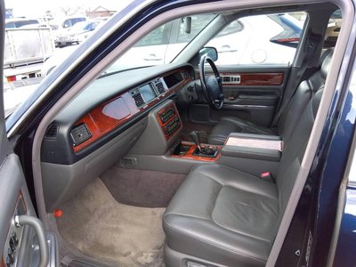TOYOTA CENTURY - 3