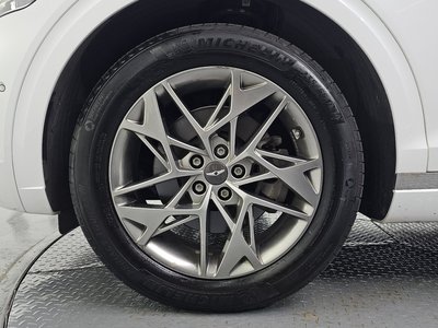 صورة 6 لـ 2022 Genesis GV70