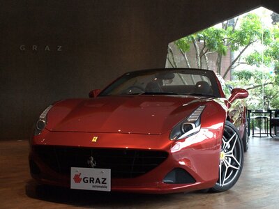 FERRARI CALIFORNIA T