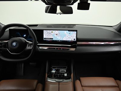BMW I5 - 4