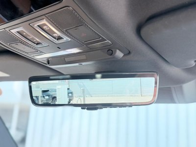 LAND ROVER DEFENDER - 10