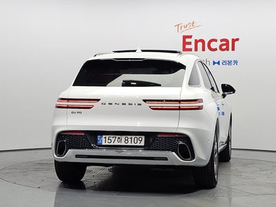 2021 Genesis GV70 photo 4