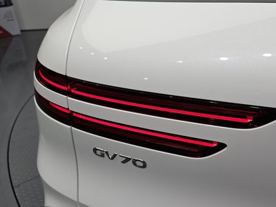 2021 Genesis GV70 photo 10