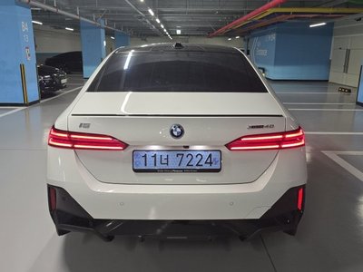 BMW I5 - 2