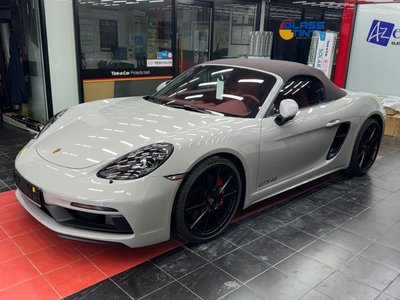 2024 Porsche 718 photo 1