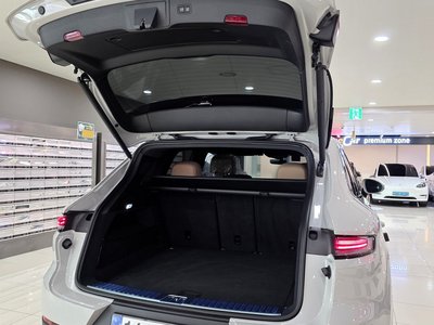 PORSCHE CAYENNE - 8
