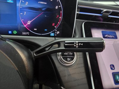 MERCEDES-BENZ E-CLASS - 9