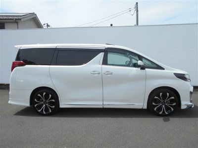 TOYOTA ALPHARD - 4