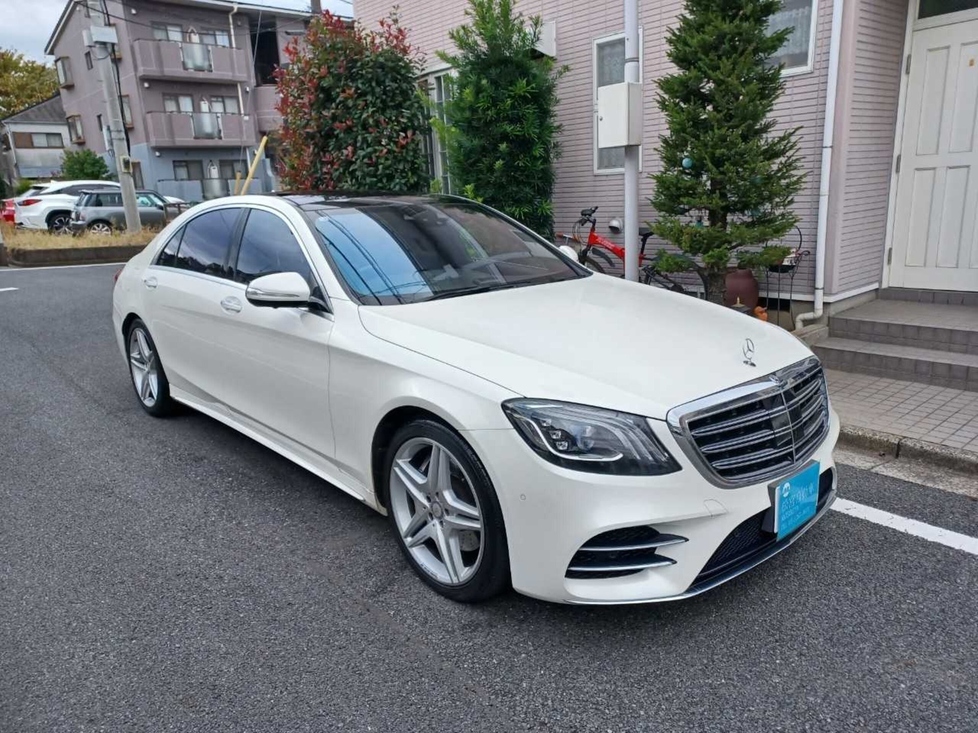 MERCEDES-BENZ S-CLASS - View 1