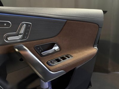 MERCEDES-BENZ CLA - 9