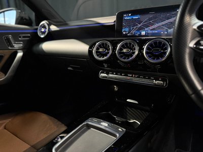 MERCEDES-BENZ CLA - 10