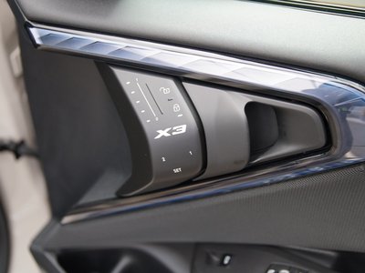 صورة مصغرة 36 لـ 2025 BMW X3