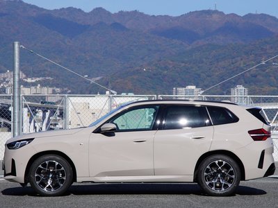 2025 BMW X3 photo 9