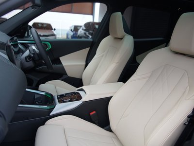 صورة مصغرة 43 لـ 2025 BMW X3