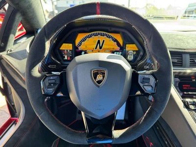 صورة 9 لـ 2017 LAMBORGHINI AVENTADOR ROADSTER