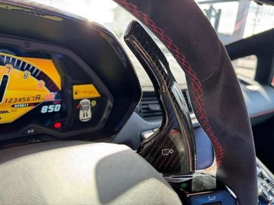 2017 Lamborghini AVENTADOR ROADSTER — миниатюра 13