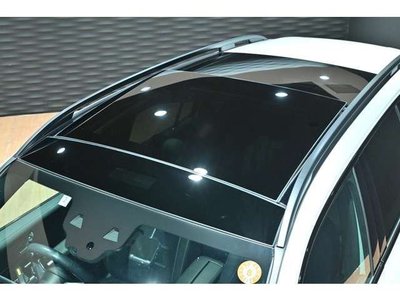 MERCEDES-BENZ GLB - 2