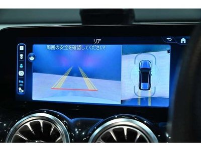 MERCEDES-BENZ GLB - 4