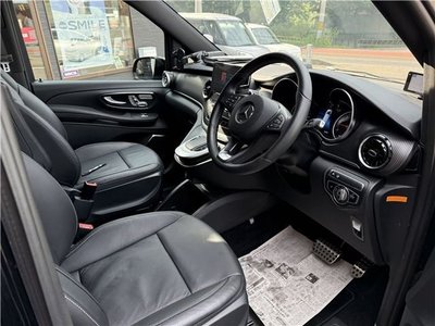 2021 Mercedes-BENZ V-CLASS photo 7
