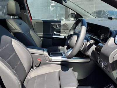 MERCEDES-BENZ GLA - 8