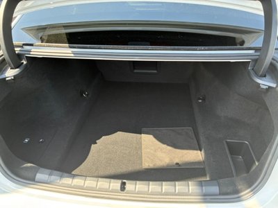 BMW 7 SERIES - 8