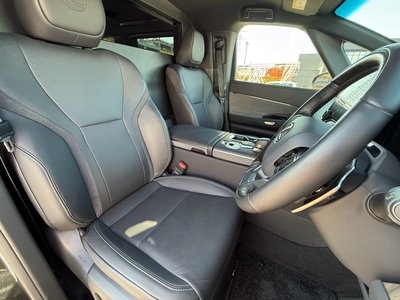 2024 Lexus LM — миниатюра 16