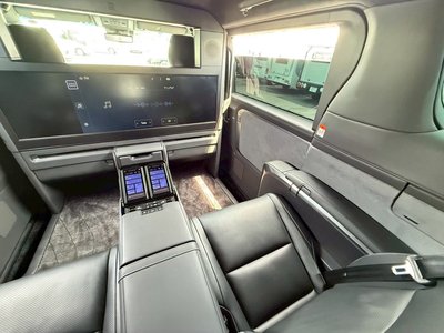 2024 Lexus LM — миниатюра 66