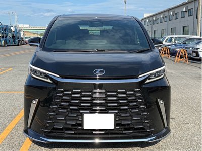 صورة 3 لـ 2024 Lexus LM