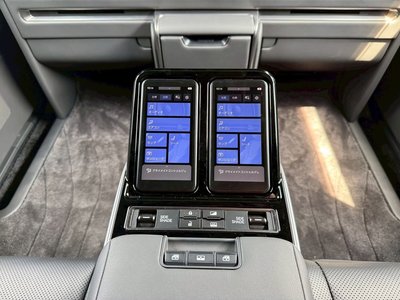 2024 Lexus LM — миниатюра 77
