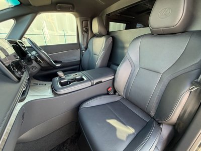 2024 Lexus LM — миниатюра 20