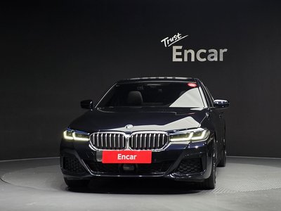 2023 BMW 5 SERIES 照片 2