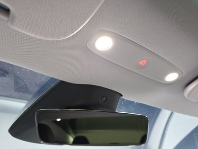 2025 Tesla MODEL 3 thumbnail 25