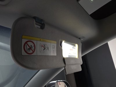 2025 Tesla MODEL 3 thumbnail 35