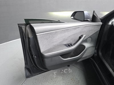 2025 Tesla MODEL 3 thumbnail 14